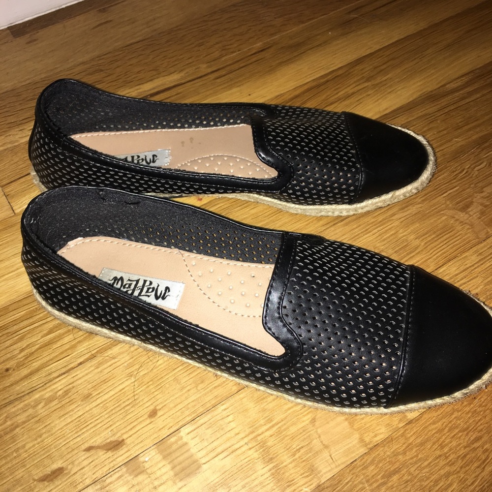 Shoes - Picture 2 of 2